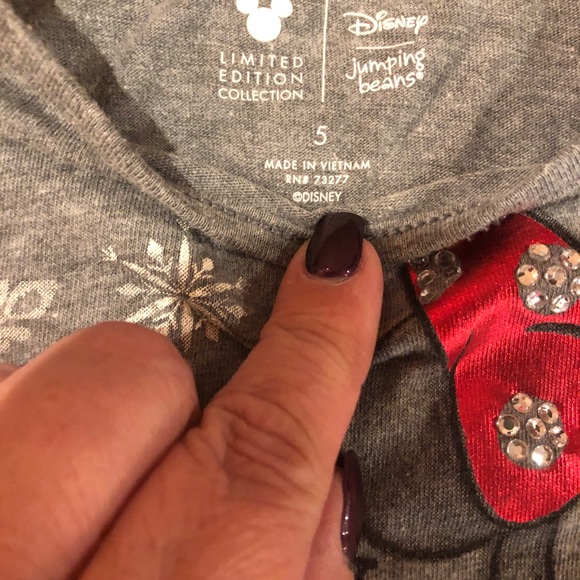 🔆5/$15 CLOSET CLEAR OUT 
EUC Disney Limited Edition tee - Picture 2 of 2